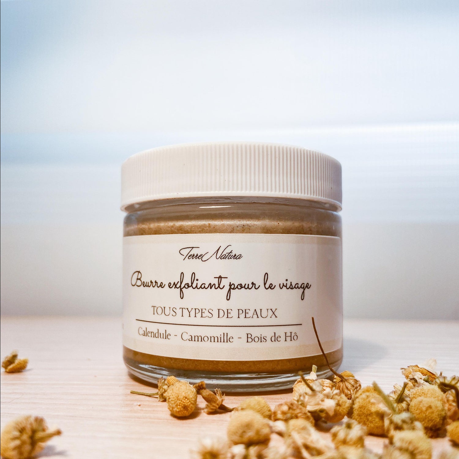 Beurre exfoliant Visage Calendule, Camomille & Bois de Hô