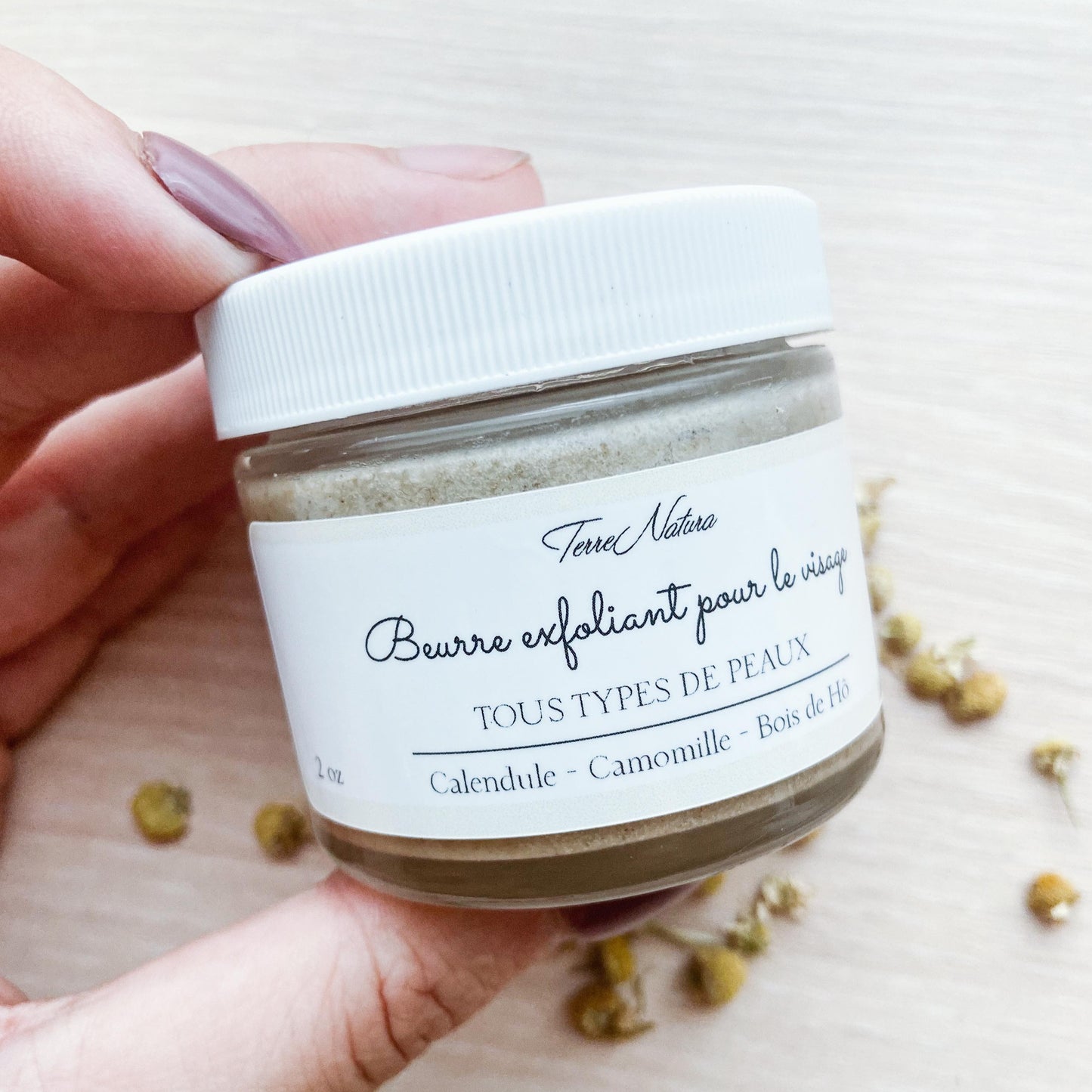 Beurre exfoliant Visage Calendule, Camomille & Bois de Hô