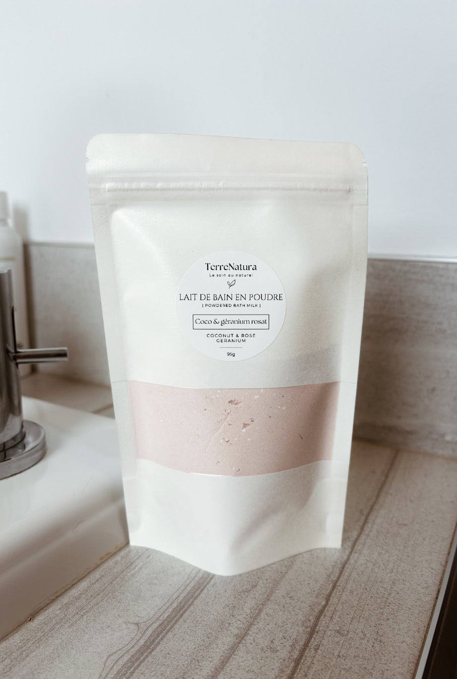 Foaming bath milk