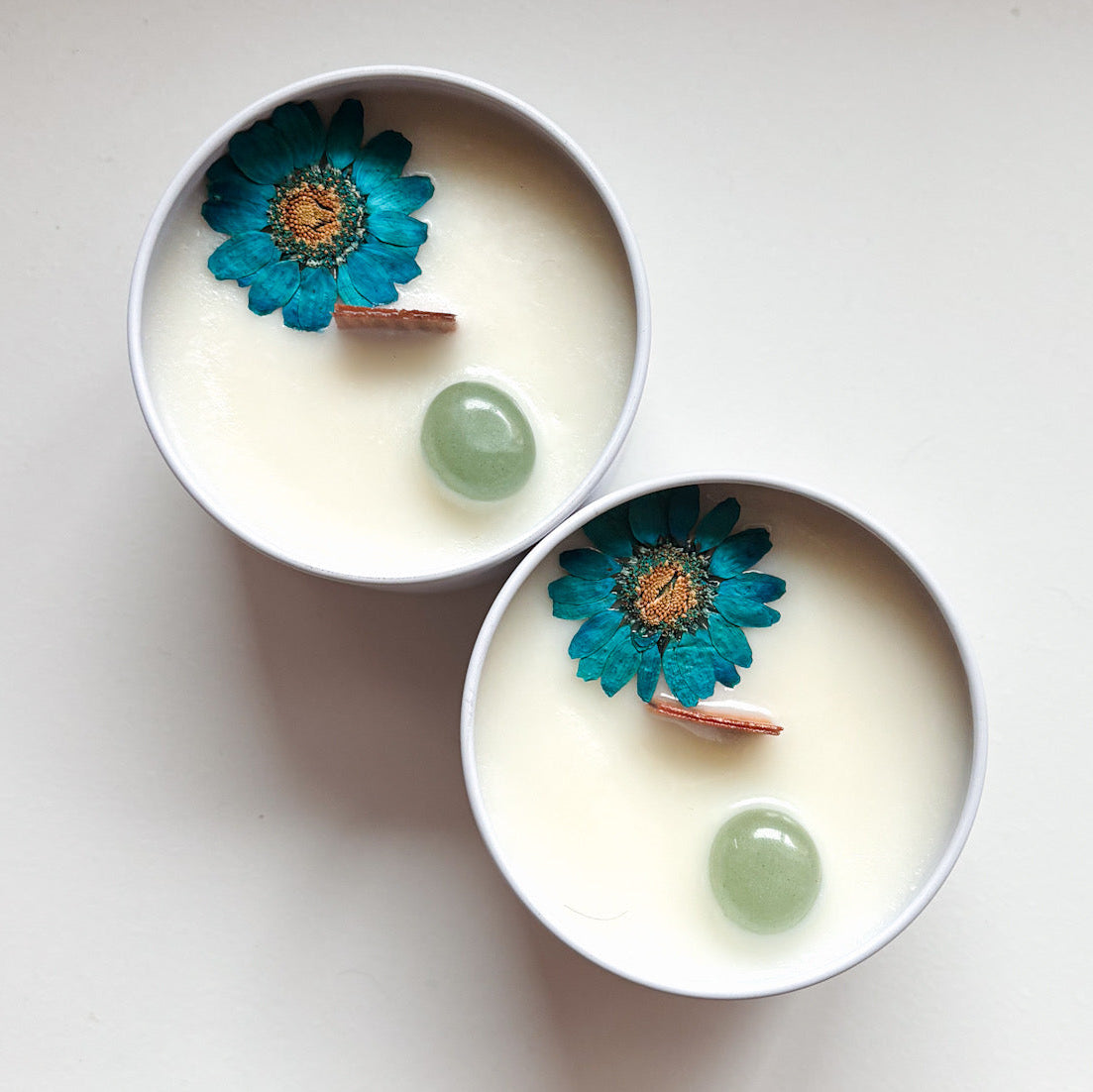 Mint & Eucalyptus Candle with Crystals 4 Oz